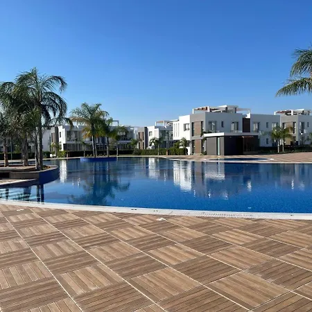 Four Seasons Oasis - Diamond Street